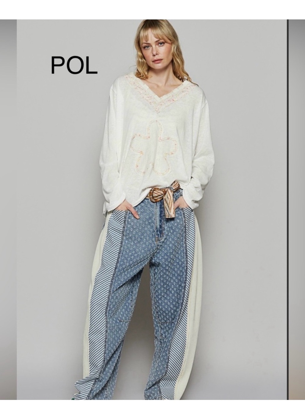 POL Cream Oversized V-Neck Top with Floral Appliqué - Picture 5 of 5